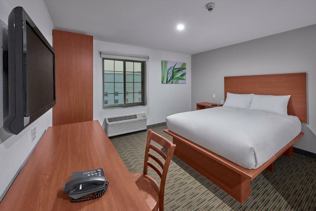 Apodaca Extended Suites Monterrey Aeropuerto المظهر الخارجي الصورة